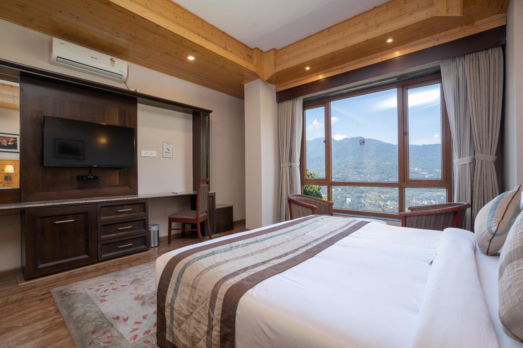 גנגטוק Summit Alpine Abode Hotel 5 Mins From Mg Marg מראה חיצוני תמונה