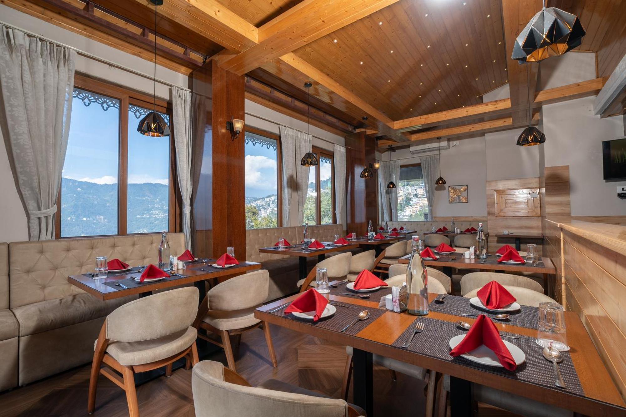 גנגטוק Summit Alpine Abode Hotel 5 Mins From Mg Marg מראה חיצוני תמונה